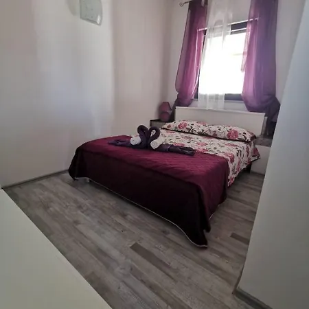Tajana Apartment Sukosan